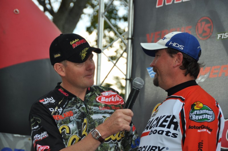 AD2F2DB5-5CCB-4C7D-8664-B8868FF1B46D