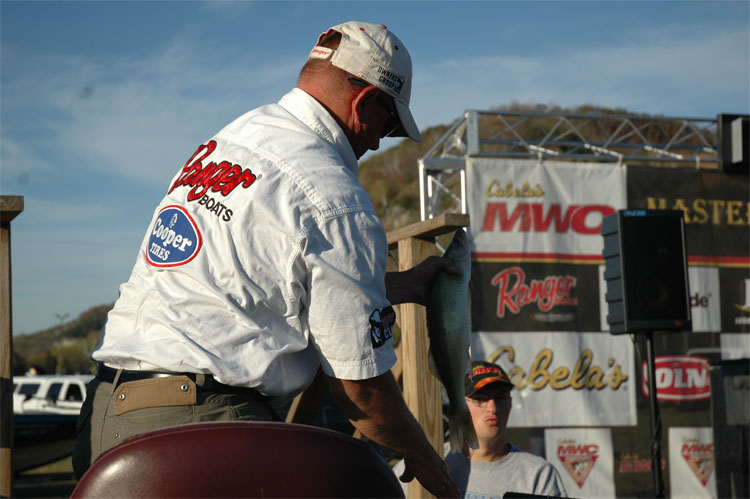 AD30B032-7BD4-485B-8930-320CD7345FC4