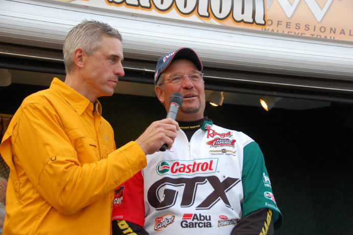 AD3B46FF-842E-486D-B7E6-749F94ACFAC9