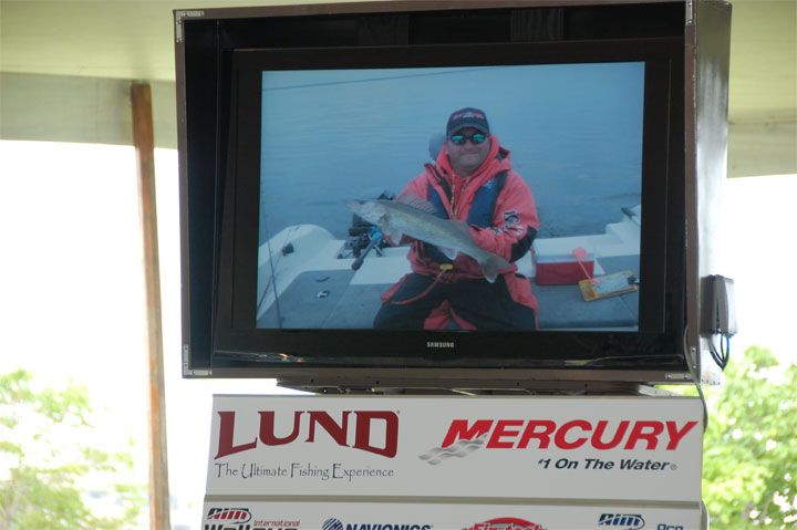 AD5370D6-13BF-4D71-8577-F15246A10FD9