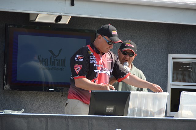 AD68E15C-BD3D-4555-8430-18D91DD73860