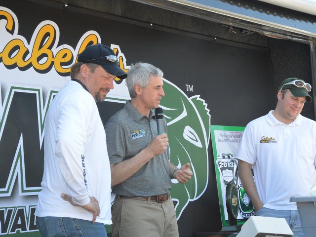 AD73C805-9640-4A6E-B396-516473B5C9B3