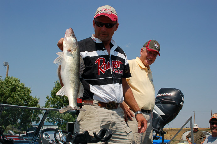 AD74CCF6-F94C-42D2-B4DE-C1B8DFD206E0