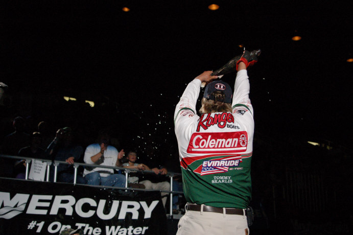 AD7AA230-7E86-4015-94B8-96EAE5EBBB2B