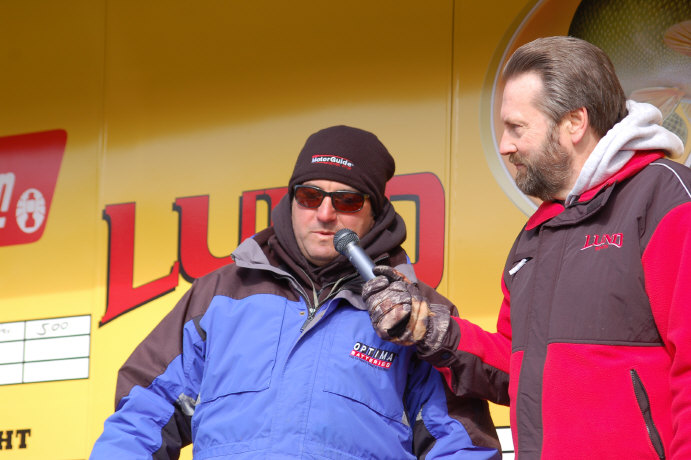 AD9AE5FD-74B1-4E1F-9ACB-DBD75017E87F