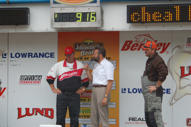 ADCE8E74-EB6D-4EF0-8843-DC452FA32CEA