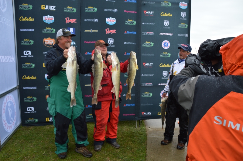 ADF0F4FC-5041-44F1-A878-9EAC068D62CC