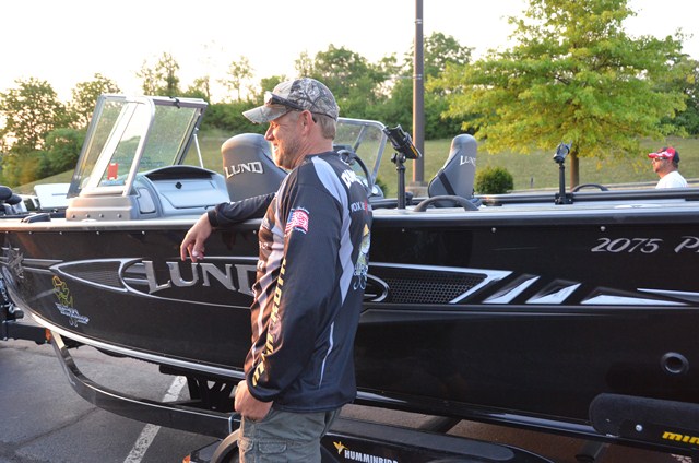 ADF5C47C-CD32-4770-B69F-C6E023C70A8A