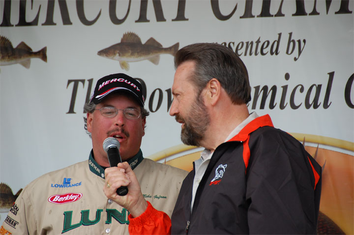 4A16F45A-720F-4D4A-A6F1-114B8D28ABDD