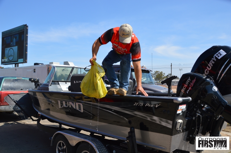 AE1368FD-AC80-4003-9C64-81081ACB47E4