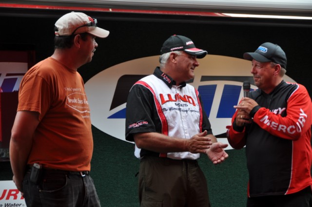 AE51DF40-190E-4CD1-B3E7-C9DEDF69FE70