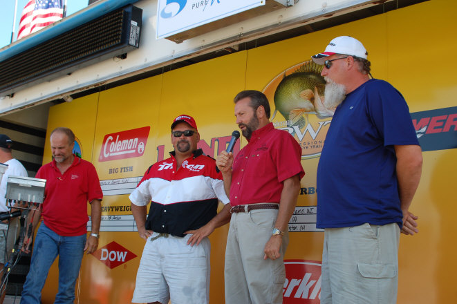 AE539F56-96AD-4323-A613-4EA34BF8A57D