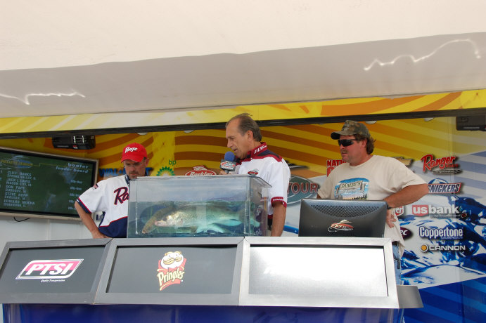 AE63EBA8-F180-4089-950C-4EF4F1E49C4F