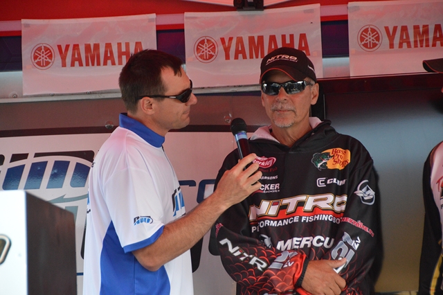 AE8B2917-78D9-4BD6-B406-47235766C492