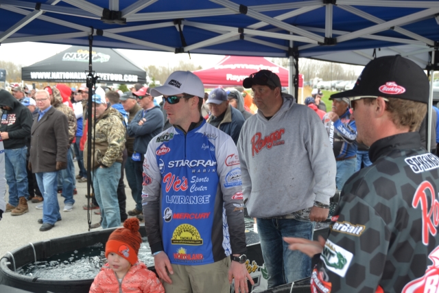 AE9B50EE-5BBE-47AC-B8E5-CF8688A2CE0E