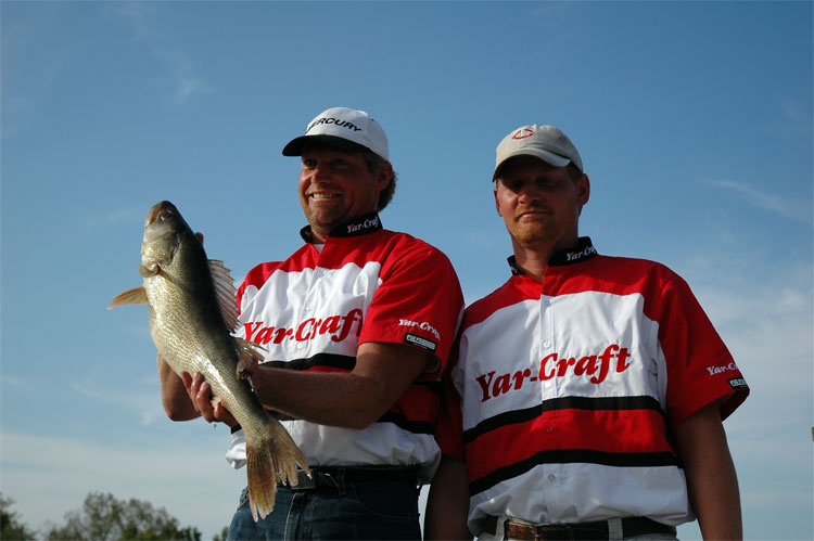 AEA1E459-08CA-4400-BE81-015107F570D1