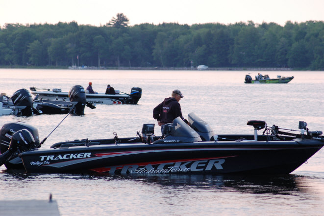 AEB07B1C-A04C-425D-A65F-897A4977568E