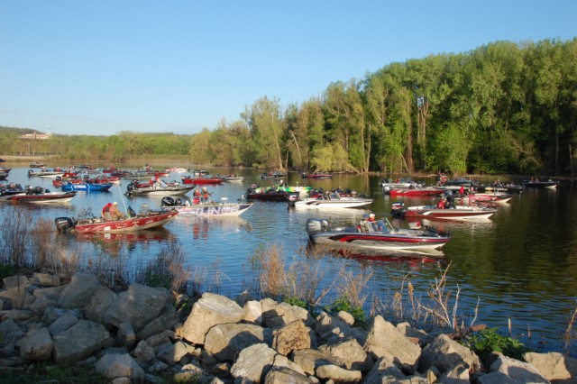 AEBB4472-2BB8-4ED3-8D6B-15E6EA9471DE