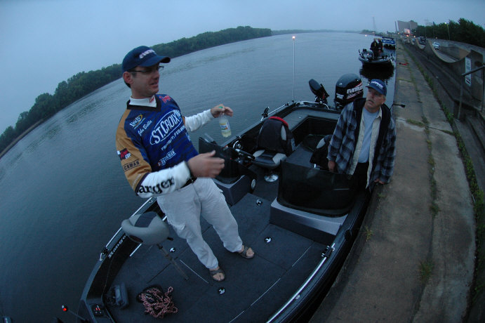 AEC96ACA-E84B-4040-8337-DB854853BCCB