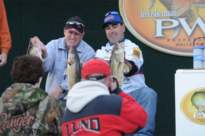 AEDDA12A-80E3-4C2F-9672-D47F75A02941