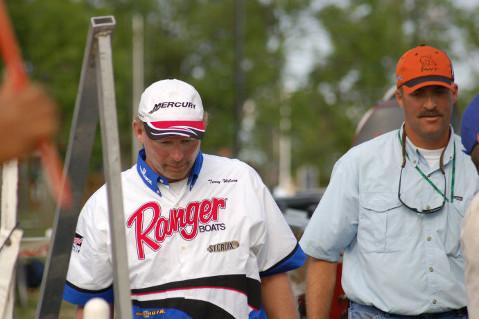 AEF0B6A8-722A-4614-8663-C518E1138143