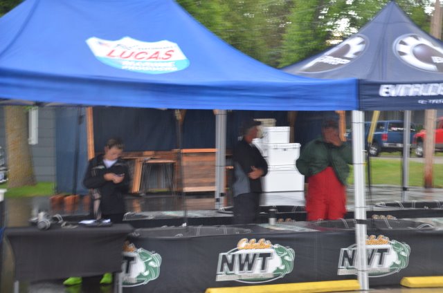 AEF164DA-7657-4A0E-8999-3A215714B32F