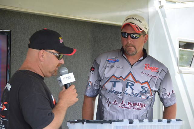 AF380CF6-E22F-429B-BA90-AF75919E0F9C