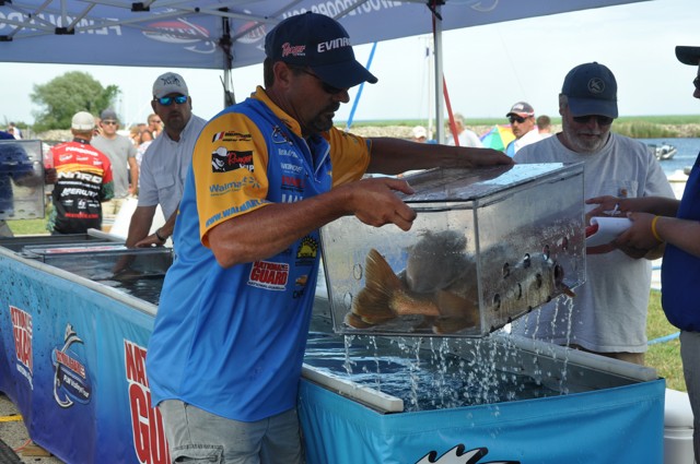 AF7C0EAC-6313-49C0-A5D7-C7E392AC5EC5