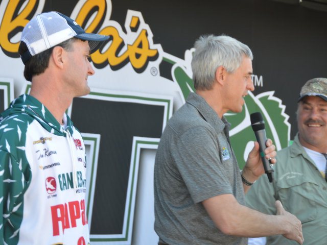 AF9D1208-8F52-4C26-B55B-BCA56BAC82D6