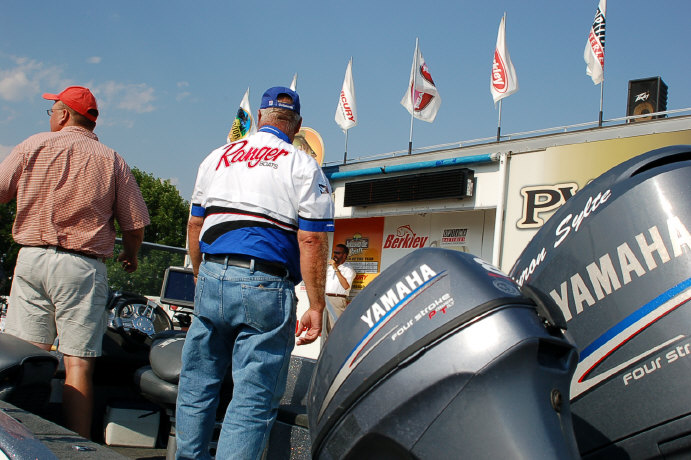 AFAE5FCD-9F31-44F0-86F1-42F6F26DD173