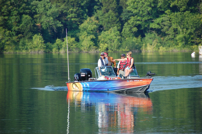 AFB6CBF0-6E77-4E18-8B71-AD872EFA60FD