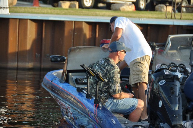 AFF2B0D4-D0F4-4DB5-A94E-9ABF77D6FE3D