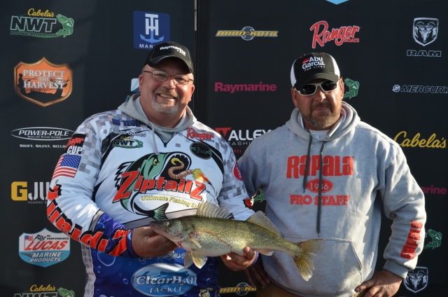 B03245D8-94D0-497B-BA4D-54802102EC88