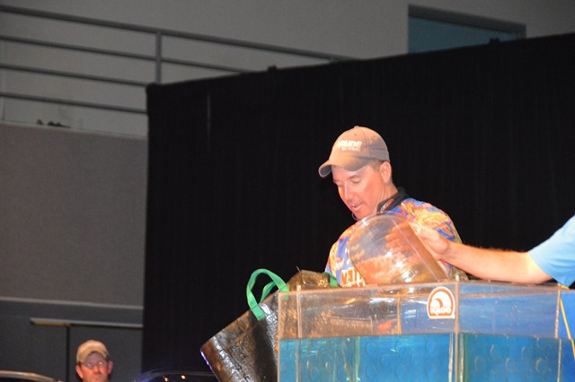 B04280F4-7DCE-44CF-9A19-AE4D0ADFC4BB