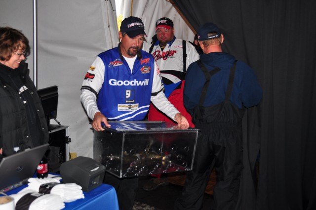 B05DC1EB-FDF4-4E76-A06E-6ADB09DCC9F4