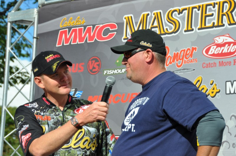 B06F6895-663B-496A-85B6-8F6315E449E1