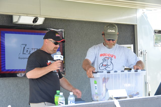 B0930B9C-0396-486C-9845-A69AA6F390F0