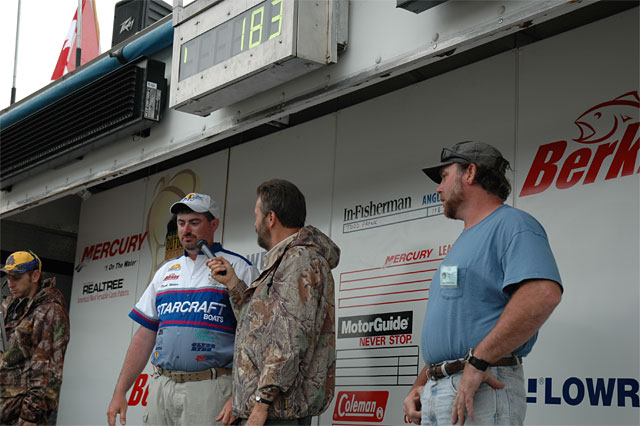 B0AA7357-4FB6-47FE-8E6E-FB1C4C75DE5B