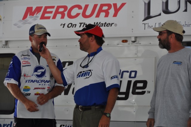 B0F36924-80D6-4CDF-9E65-73B4A9FE32CE