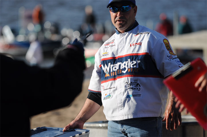 B0FC3510-13E8-46EA-A50B-1C874E92ED8B