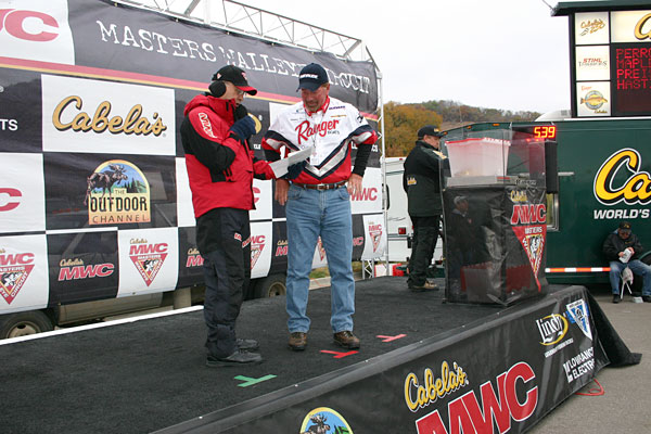 B10AEC80-84B5-46C9-9225-561EAC3ABDBF