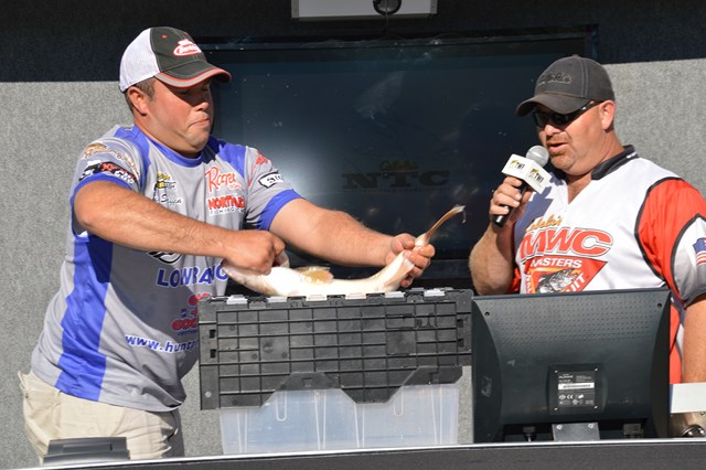 B110B1A6-8A1B-4BFB-A113-FF3A32D18096