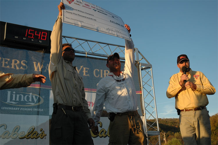 B137B741-B19E-4DDB-AE02-354E92CA7F05