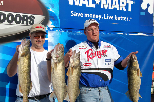 B14552B0-A953-4C72-ACDA-B0083F82F2CD