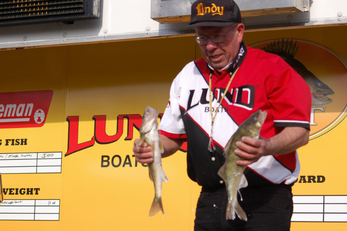 B16641E5-2A87-4D12-BBF5-F4C8E7539A3E