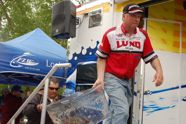 B1E0B68D-8423-4EBD-9E42-D31E5C56AC25