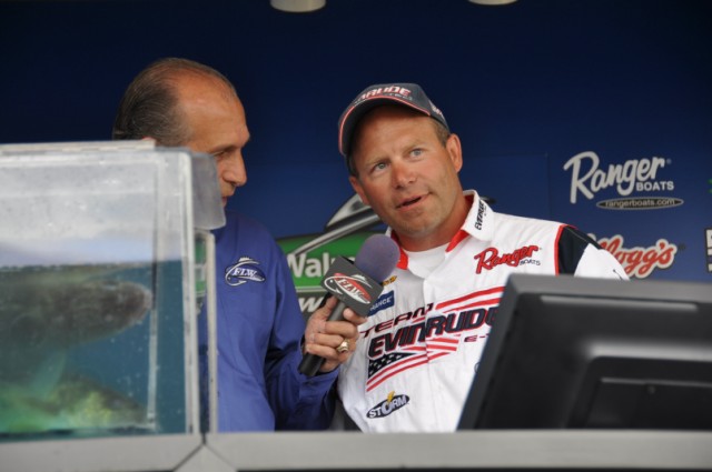 B2306CAA-B97B-477B-AD23-9CD4106488F8