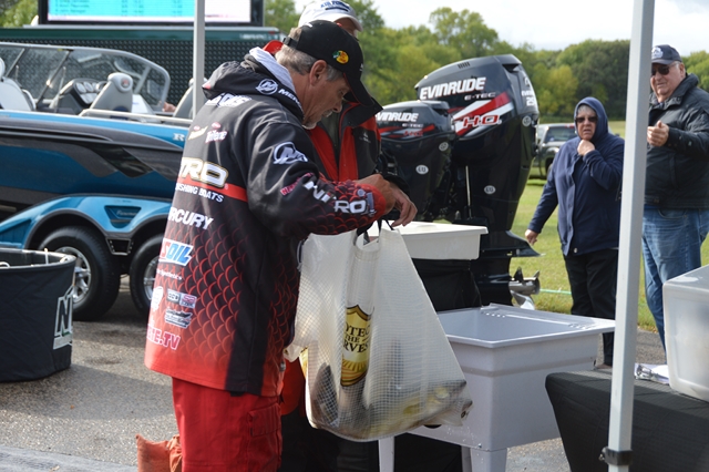 B2A36442-CABC-4E7E-B6C4-3176BB23C5AD