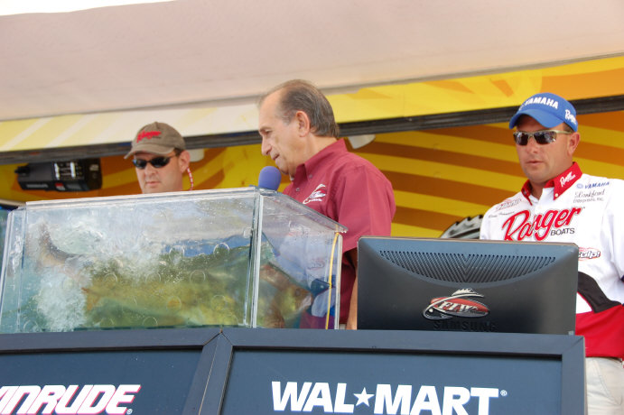 B2CCB906-5A9E-4BA4-A086-68EDE3BC1BDA