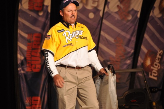 B2F4608A-62AE-46C4-9D70-BB0DB46CBEF1